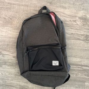 A Herschel backpack，90% new，for boys/girls
